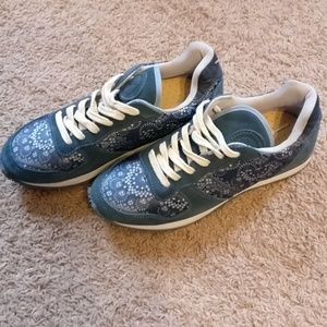 inkkas Blue Floral Pattern Sneakers